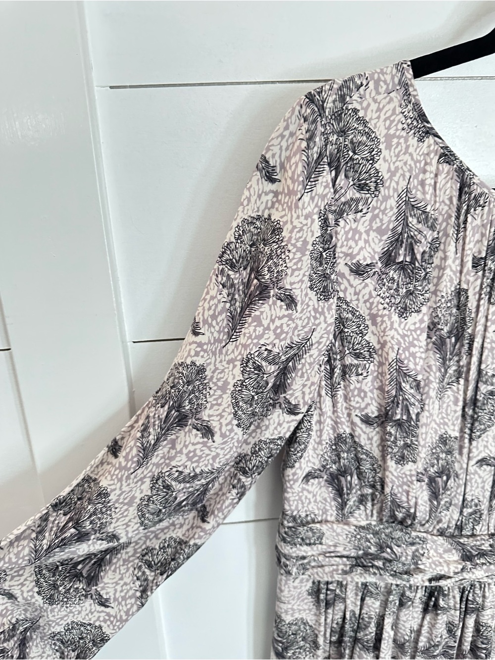 Boden Selina Floral Dress Long Sleeve Fit Flare Knee Length Grey Romantic Work - Picture 7 of 16